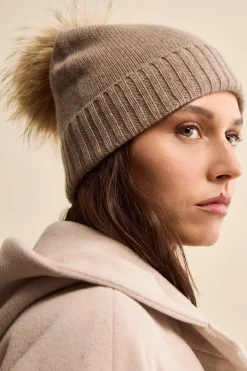 Berretto in Cashmere con Pompon - SABBIA