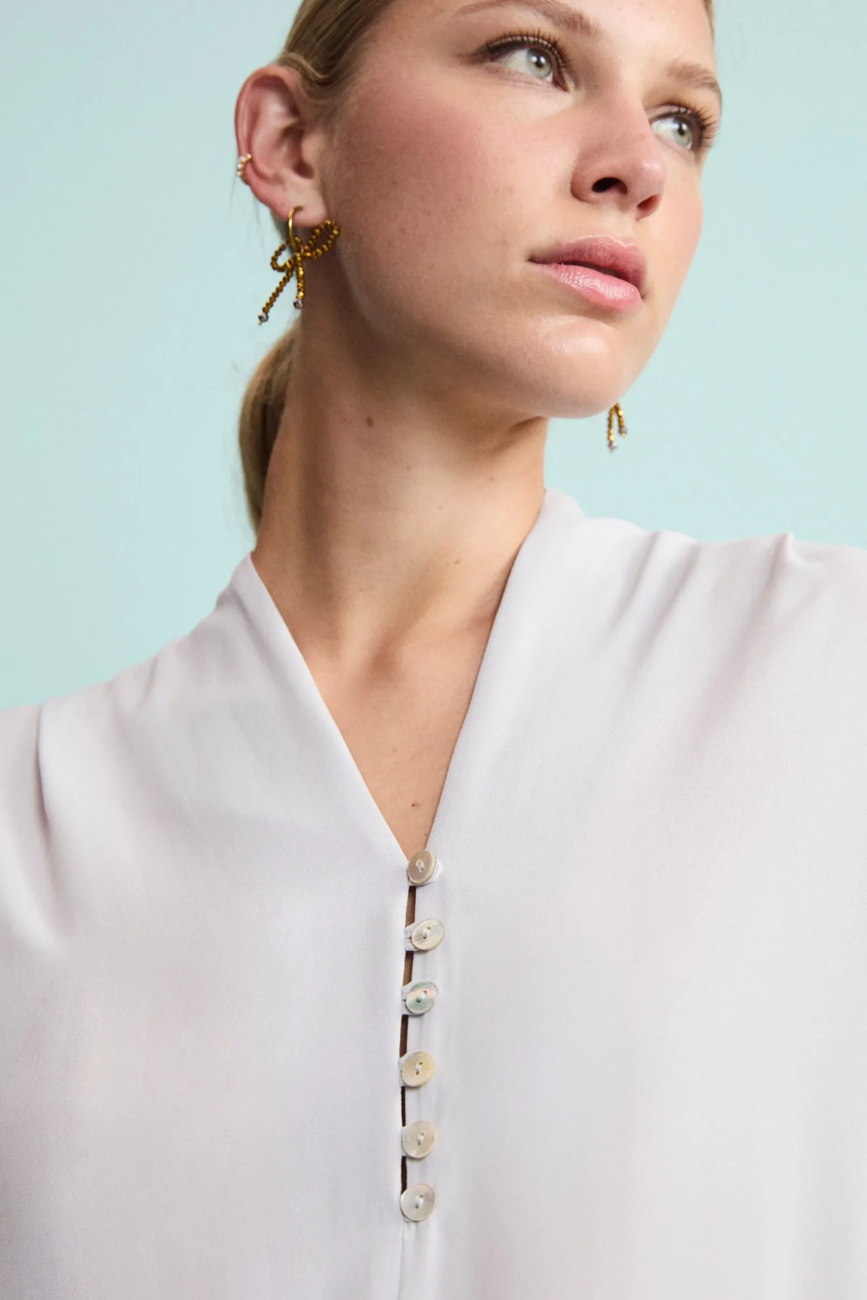 Camicia Elegante con Bottoni - PERLA