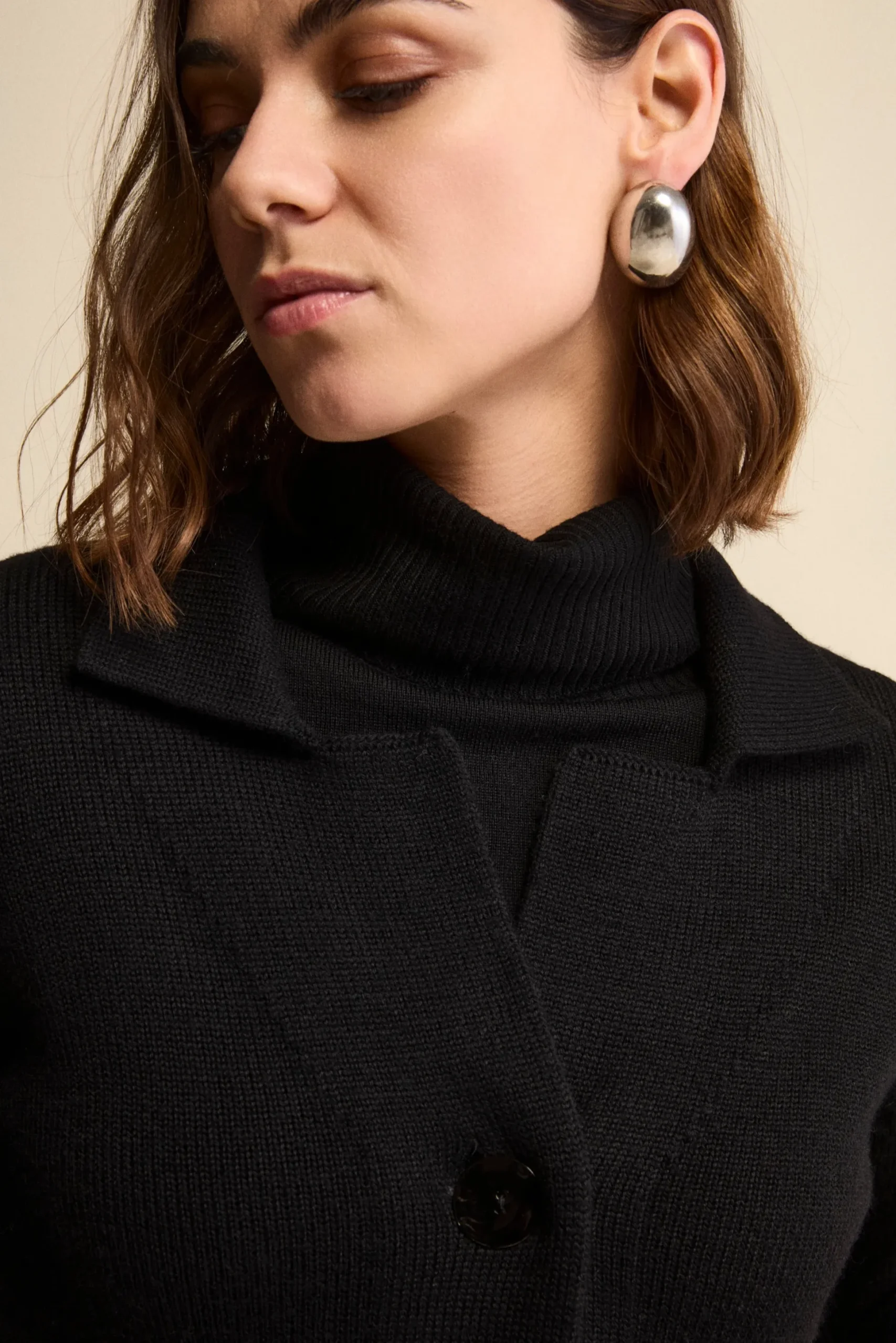 Cardigan in lana con bottoni - NERO