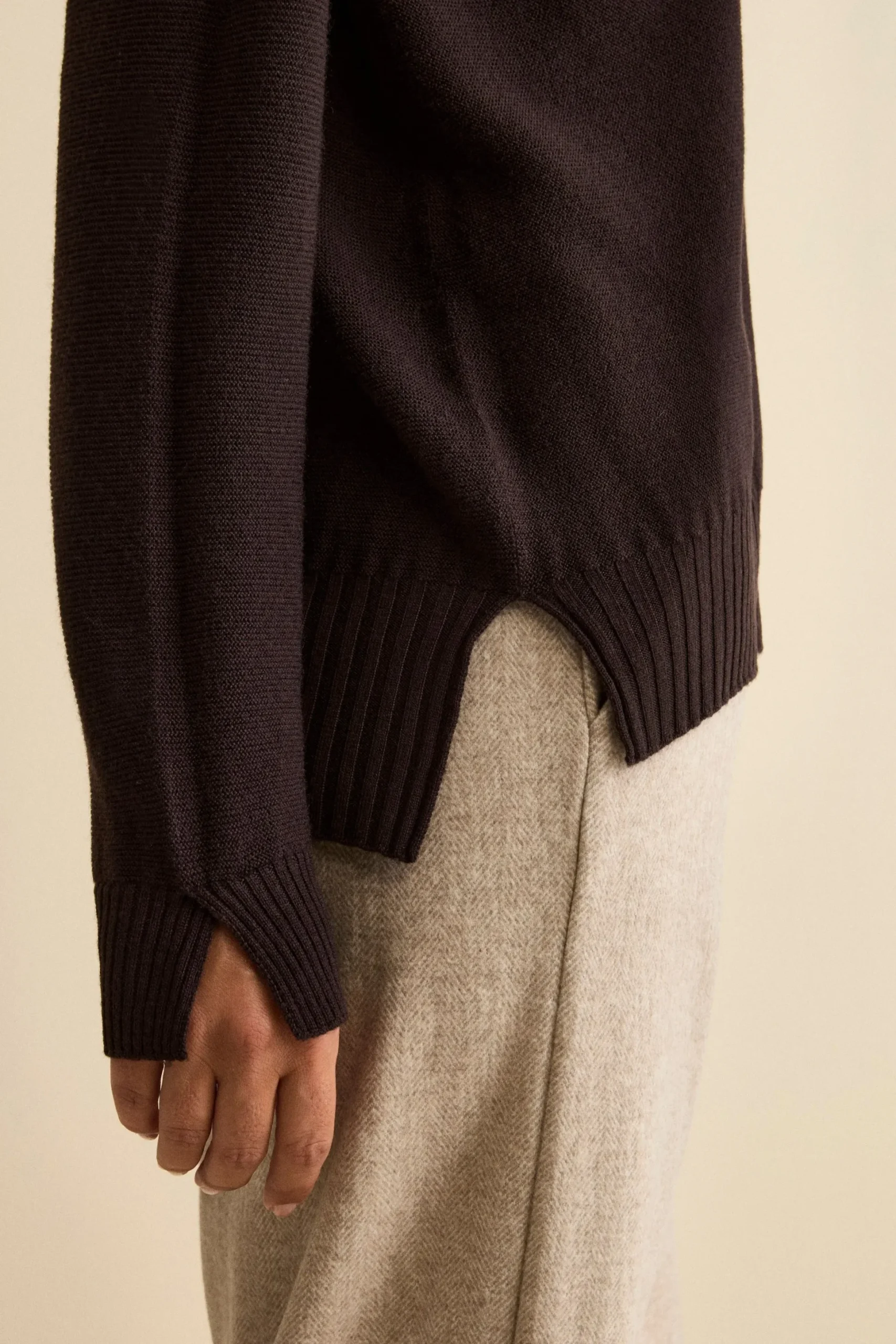 Maglia Over Scollo a V in Lana Merino - T.MORO