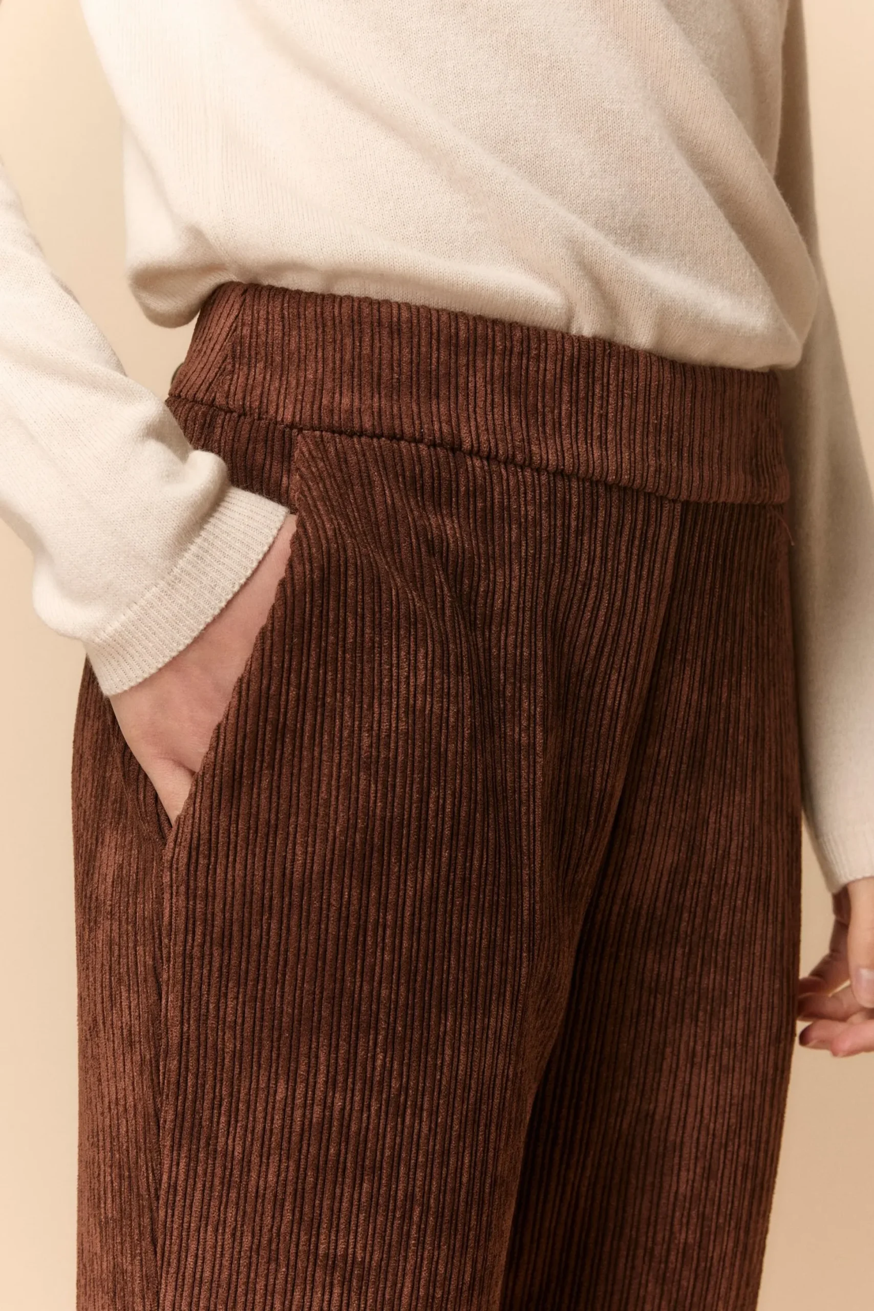Pantalone a Zampa in Velluto - CANNELLA