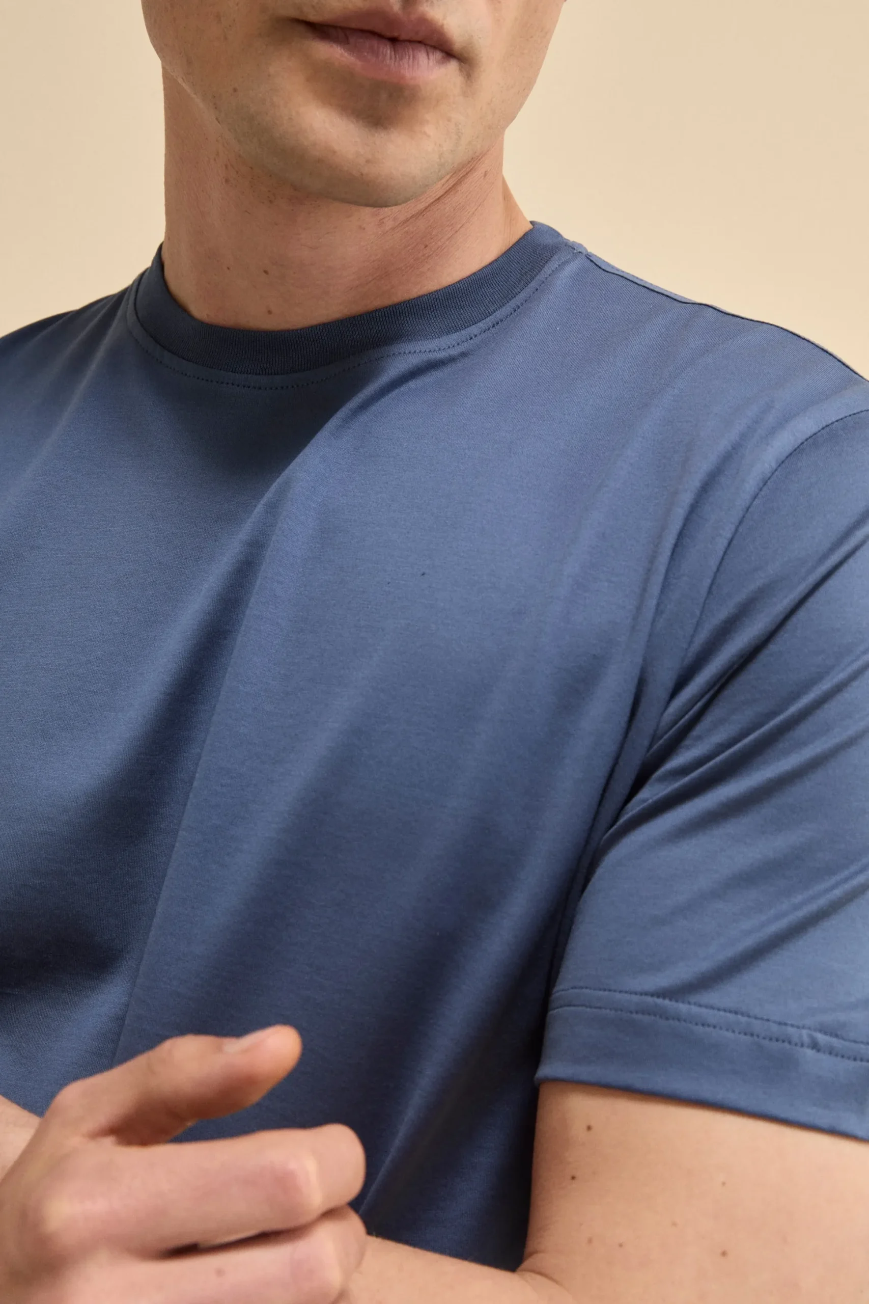 T-Shirt Slim in Filo di Scozia - AZZURRO